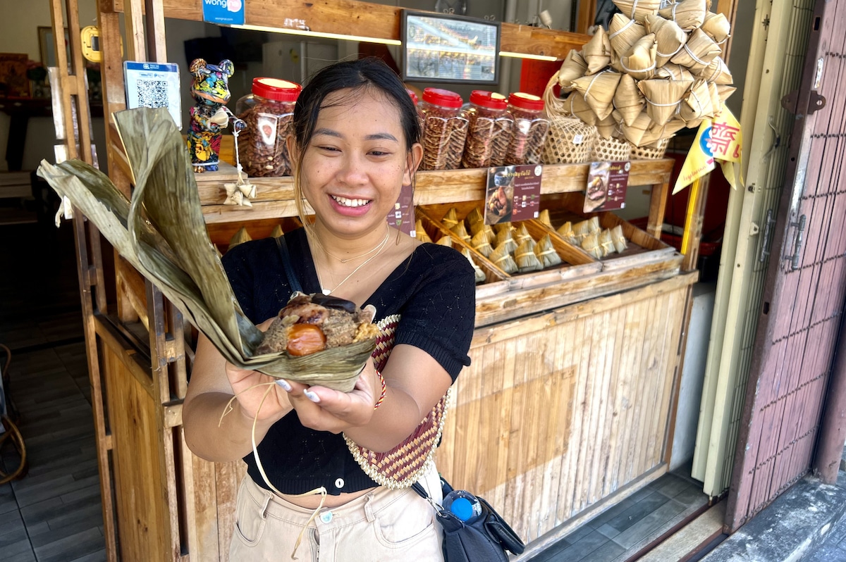 Phuket Food Tour: Eat South Thailand Like a Local