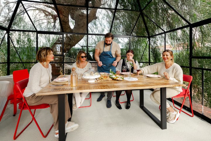 Quesos de Apulia, productos de panadería y vino local
