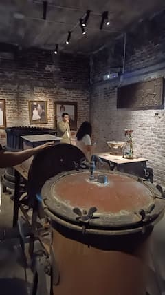 Degustación y tour 
Bodega Centenaria 
Montevideo