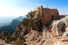 Caminata al castillo de Buffavento y al lugar oculto del accidente aéreo