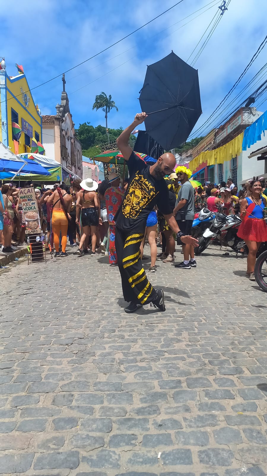 Uma
Immersion in the universe of frevo - Live the frevo