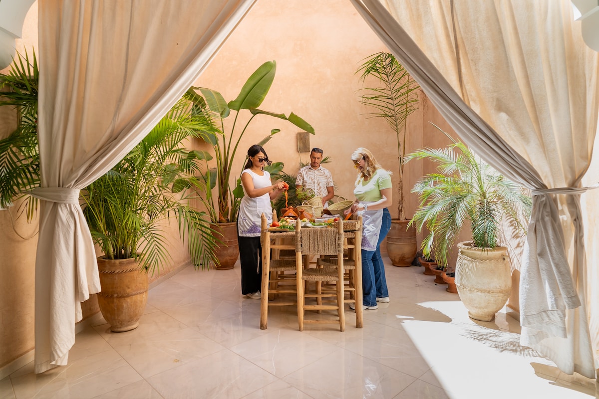Learn to cook with a Moroccan family