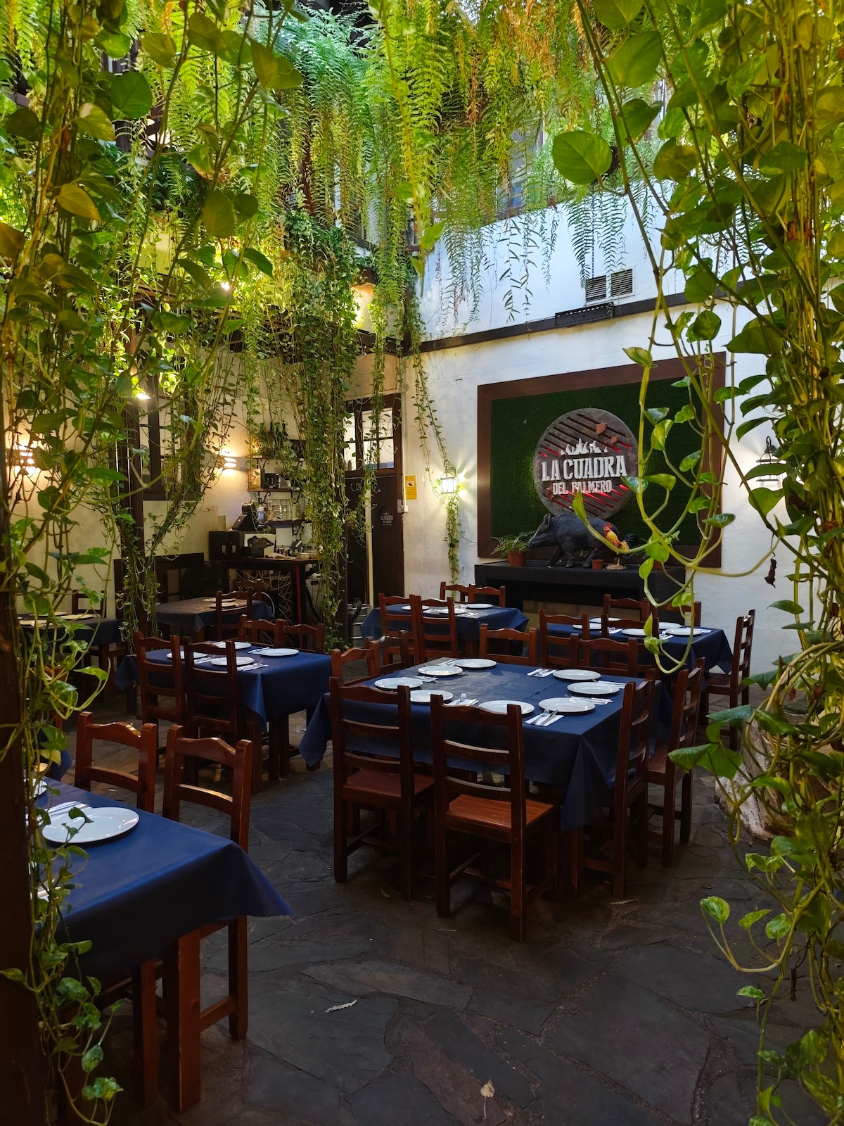 Wines, gastronomy and tradition in Santa Cruz