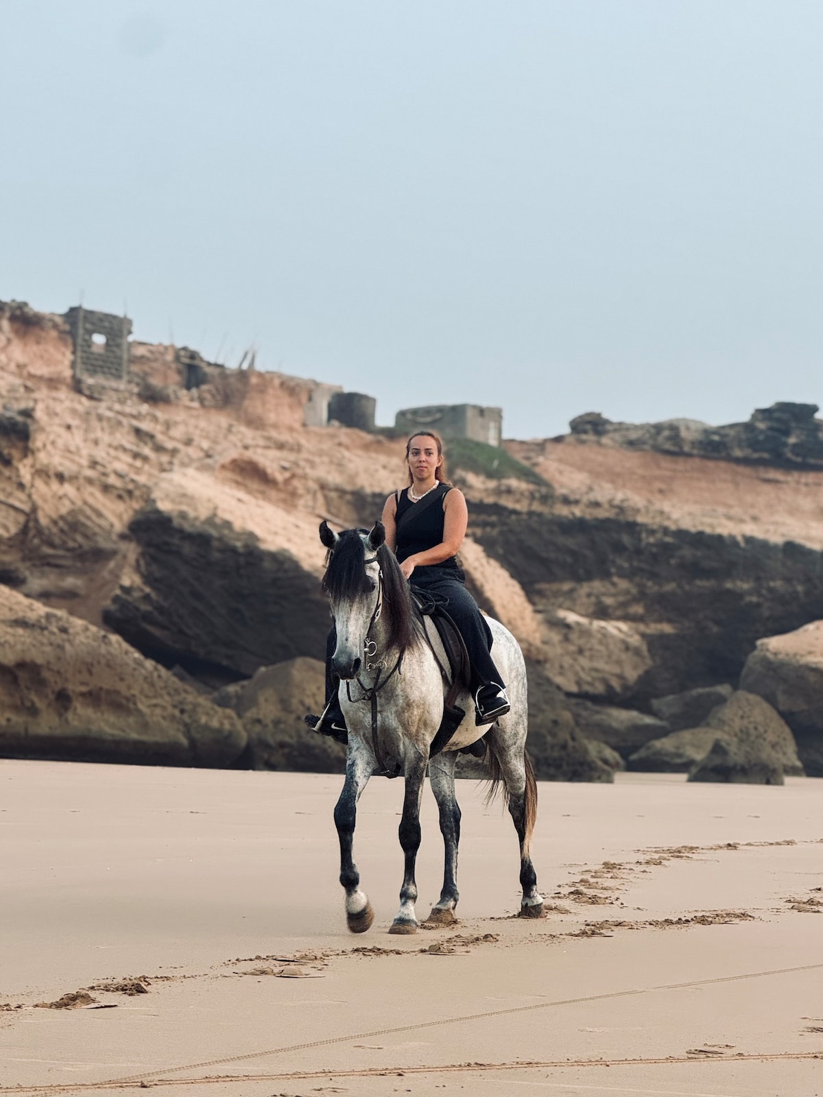 2h horse ride From golden dunes to ocean views