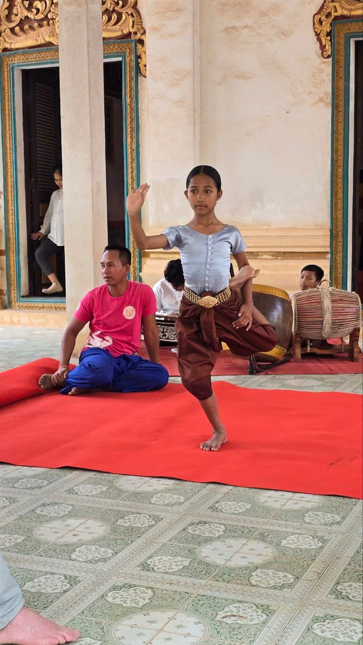 Животът и изкуството на кхмерите с иноватор