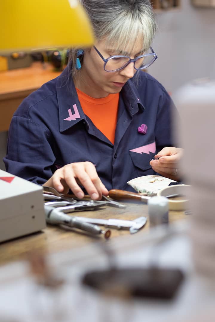 შექმენით, გამორთეთ და გაანათეთ: თქვენი ბილბაოში დამზადებული სამკაული