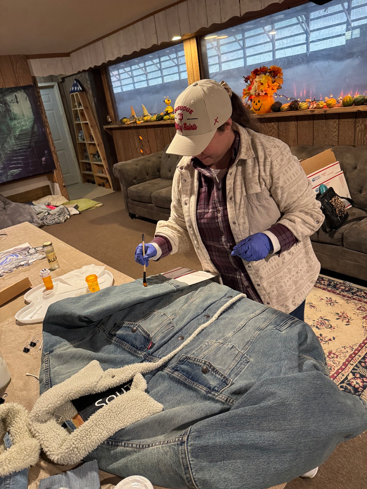 Reborn Jeans Bleach & Acrylic Denim Painting Class