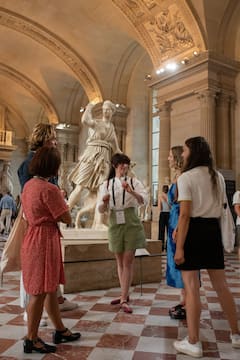 Daring heists and iconic art at the Louvre