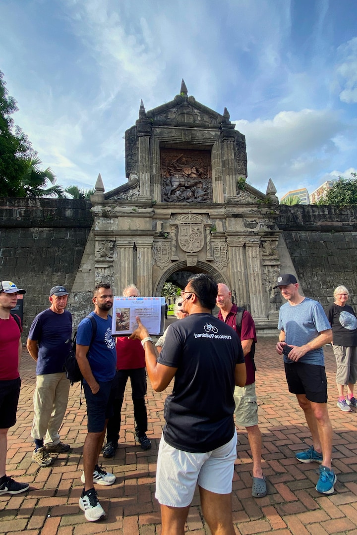 Bike through Manila's walled treasures · ☆5.0