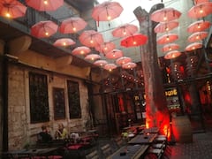 布达佩斯的废墟酒吧和另类社区