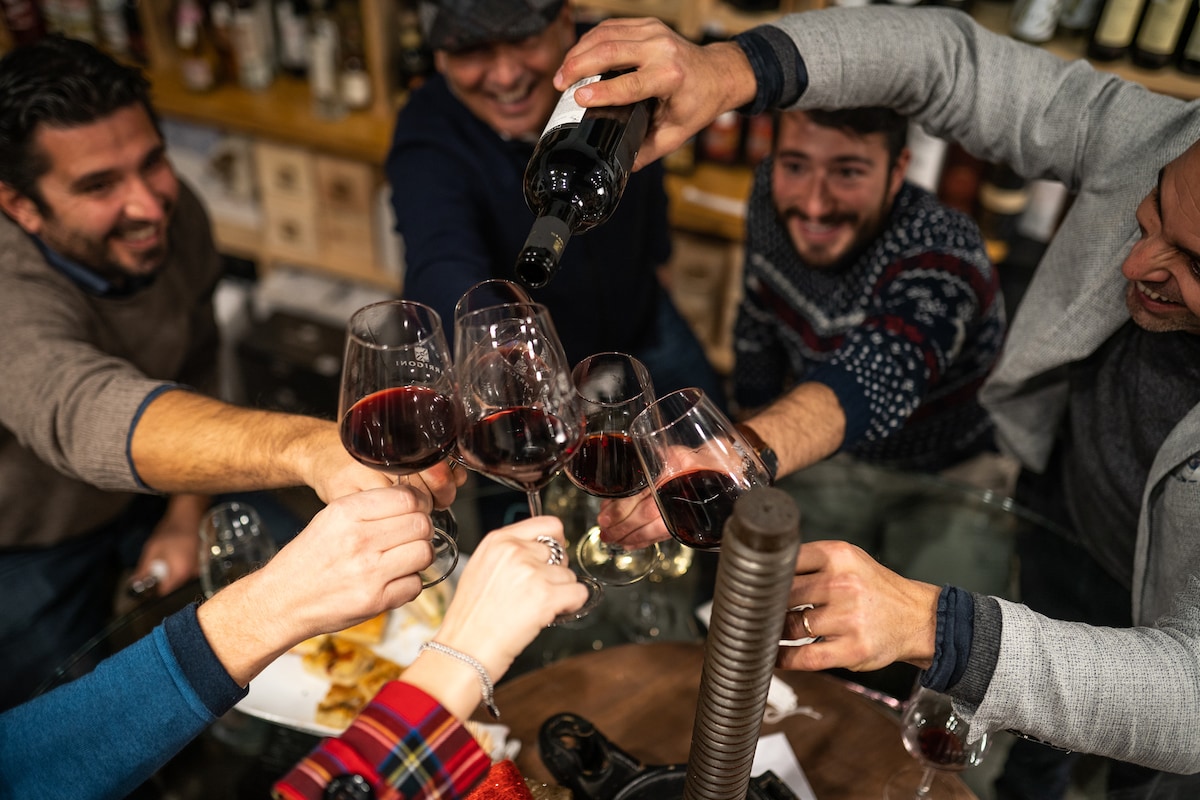 Tasting and tour in a historic winery