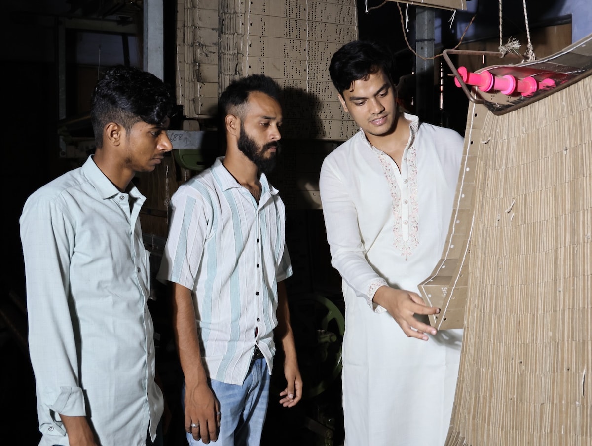 Craft jacquard weave history