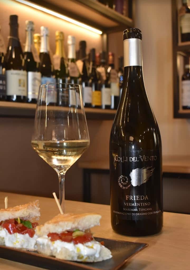 თითოეული ღვინოს ციკკეტთან ჰარმონიაში დააგემოვნებთ