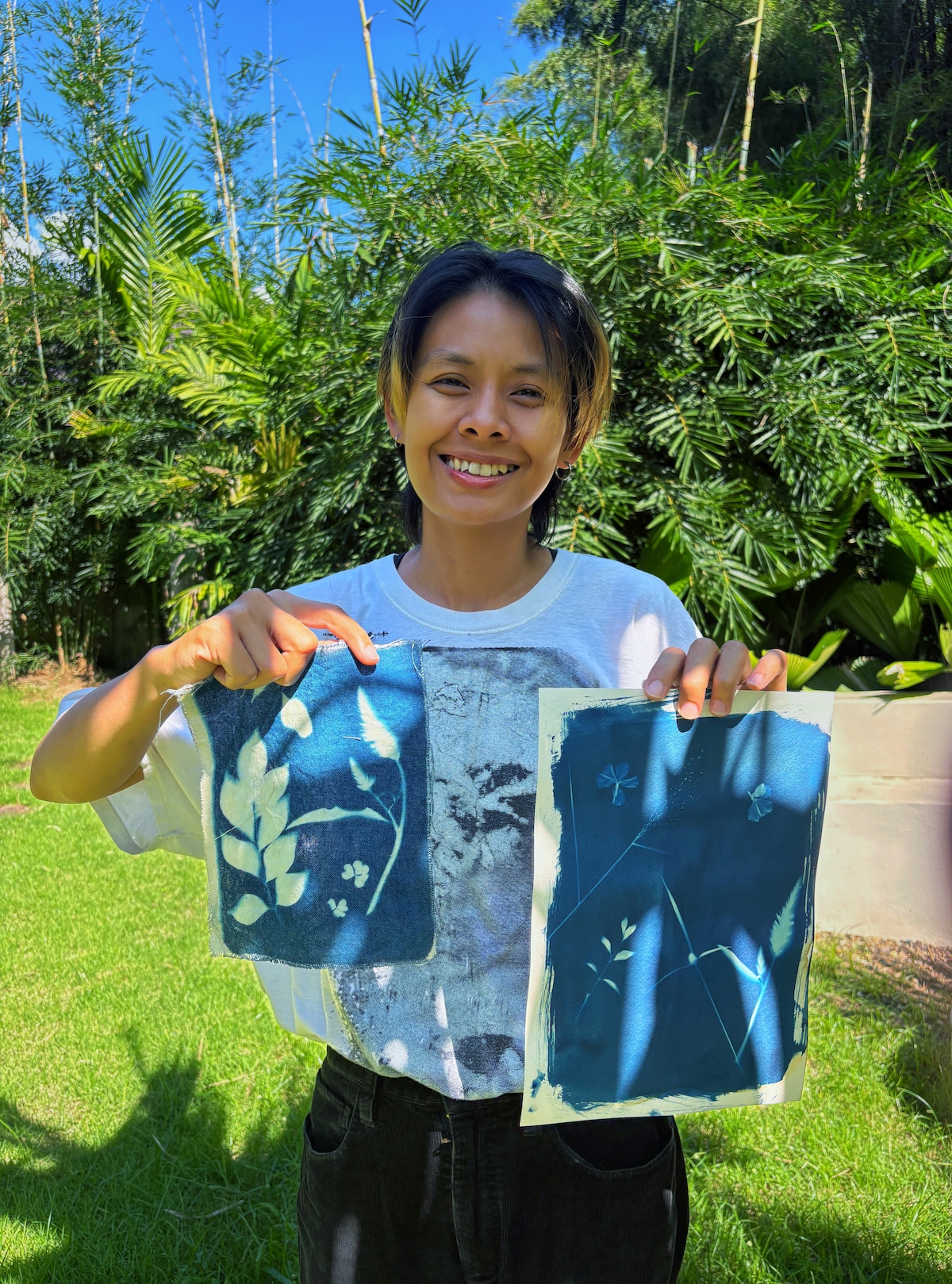 Print botanical art using sunlight