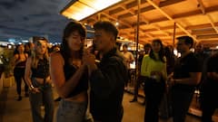 Clase magistral de salsa con un profesor profesional