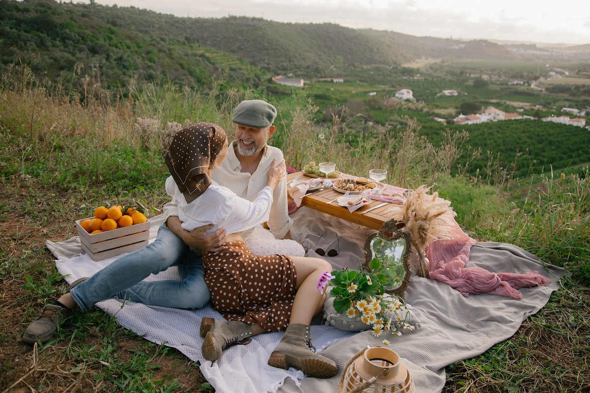 A walk through the orange grove
