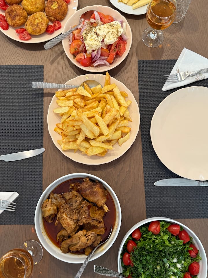 Създайте автентични гръцки ястия заедно