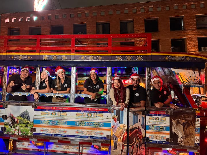 Tour the Christmas lights of Medellín