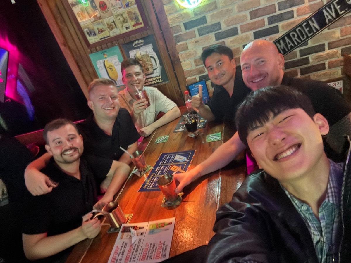 Busan Night Out: Clubs & City Vibes