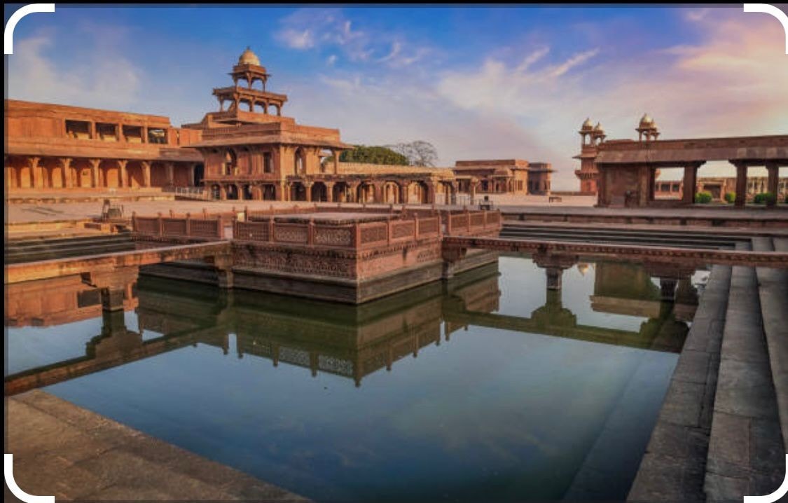 Explore Fatehpur Sikri with a Private guide