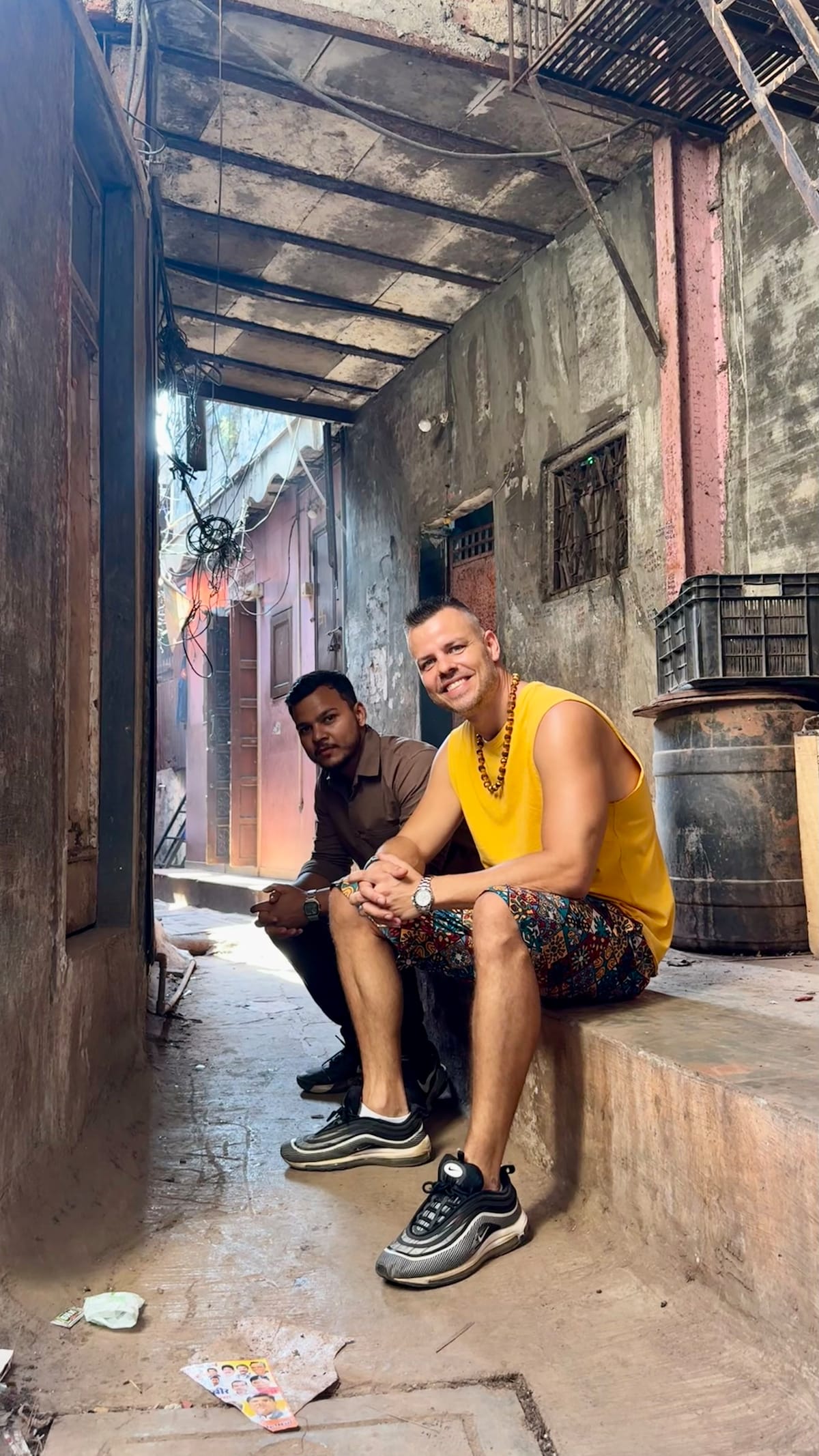 Dharavi Slum and Dhobi Ghat Laundry Tour