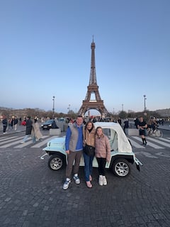 Explora París en un Mini Moke eléctrico o carrito de golf