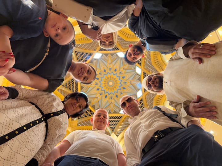 De Dubái a Abu Dabi: tour por la ciudad y la gran mezquita