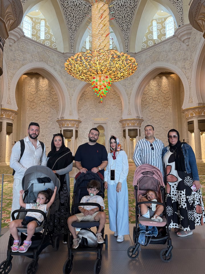 De Dubái a Abu Dabi: tour por la ciudad y la gran mezquita