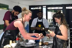 Clase de cocina de empanadas con un chef local