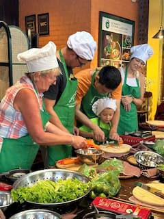 Magluto ng mga Tunay na Putaheng Vietnamese sa Hanoi