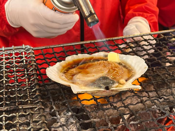 Shmang rradhën: Shëtitje gastronomike në tregun Tsukiji