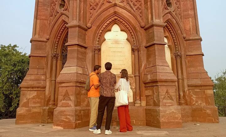 Разходка по северния хребет на Делхи с обиколка на тибетската колония