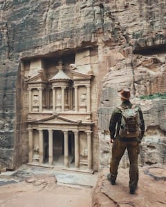 Aventúrate en la antigua ciudad misteriosa de Petra