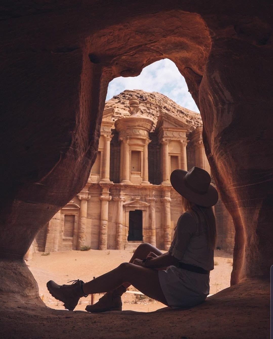 Hike through Petras hidden back trail