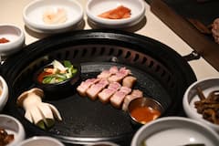 Jason 的高端 1 对 1 韩国烧烤现场烧烤体验