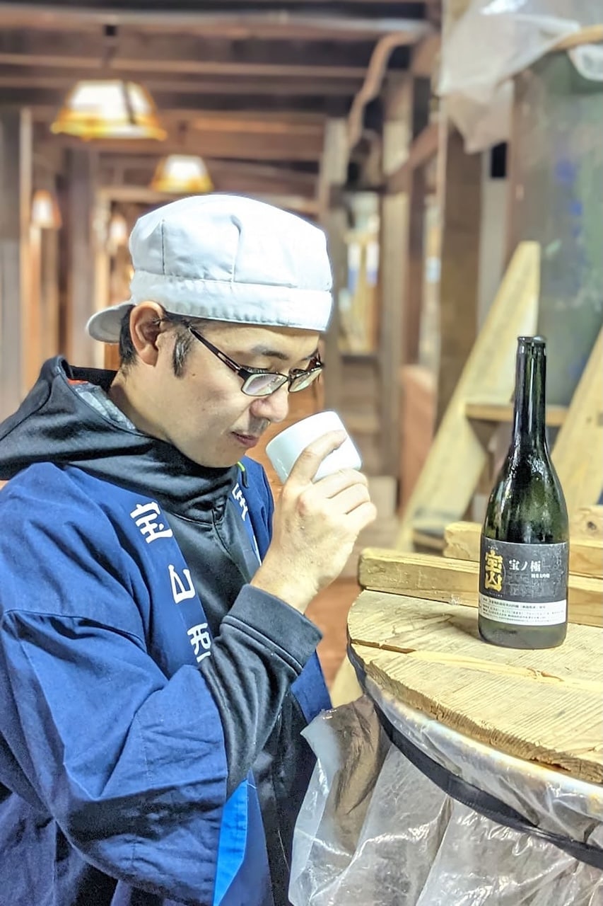 Experience at Takarayama Brewery
Sake tasting & brewery tour