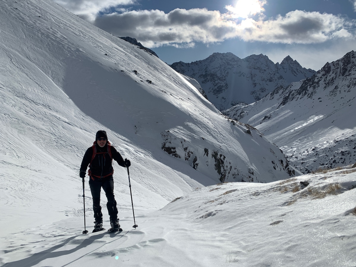 Snowshoeing in Val da Camp