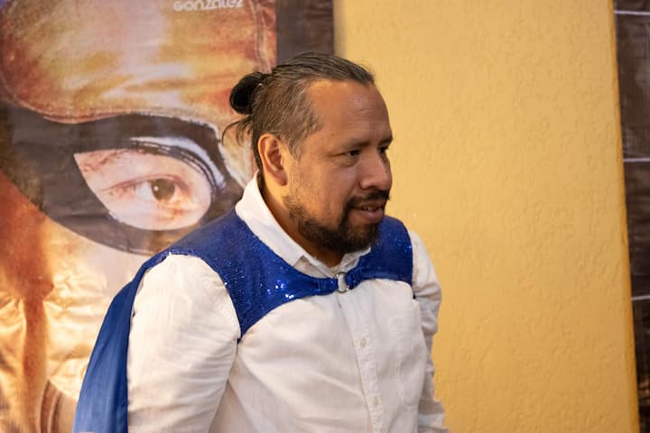 Vive la Pasión de la Lucha Libre como un local