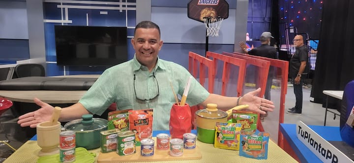 პუერტო-რიკული კერძების მომზადება შეფ-მზარეულ კორდეროსთან ერთად