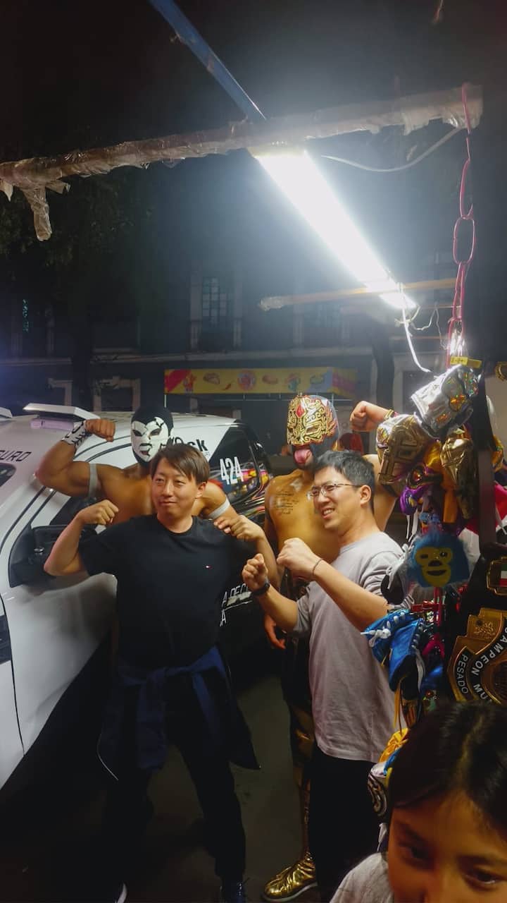 Луча либре, такос и неограничено количество бира