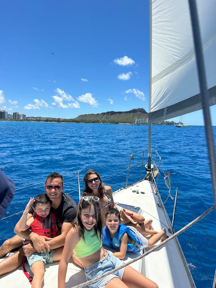 სნორკელინგი მზის ამოსვლისას და კუების დათვალიერება იახტიდან