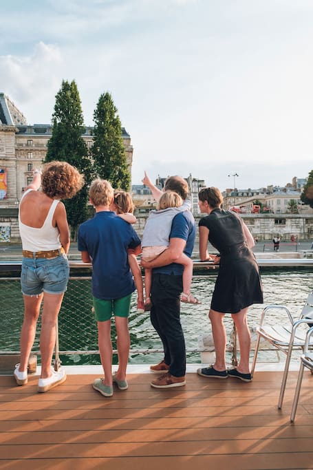 Family-Friendly River Seine Guided Cruise