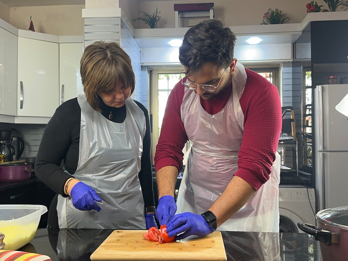 Learn and Experience Traditional Arab Dishes