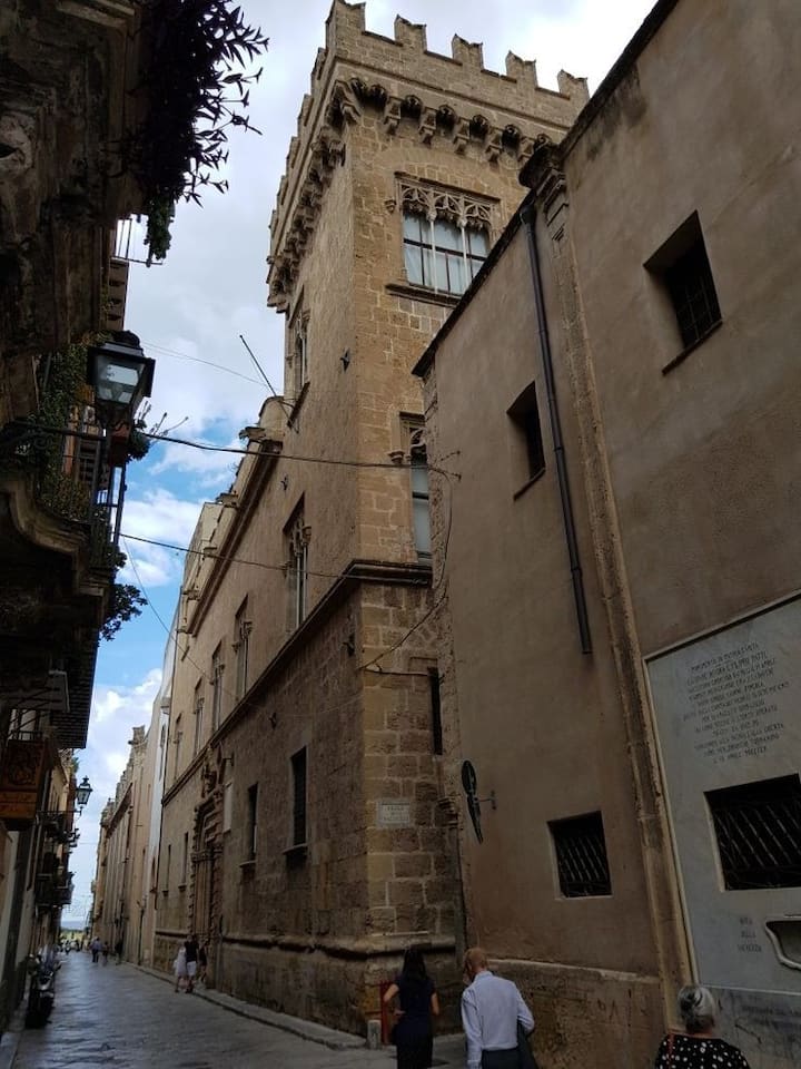 პალერმო ღამით: ლეგენდები და მოთხრობები