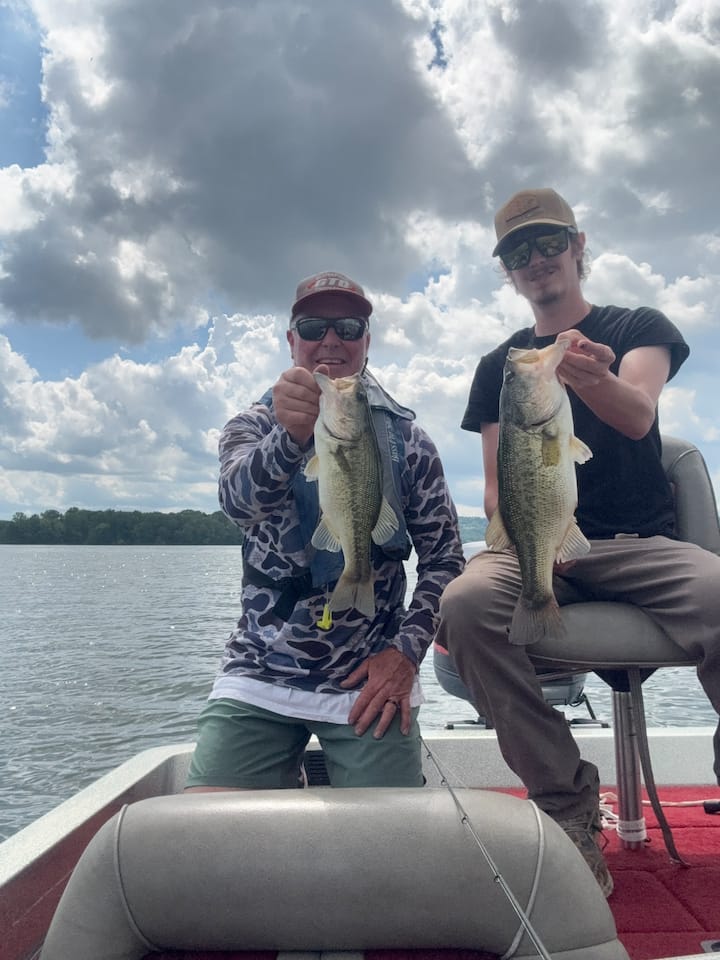 Любимото място за риболов на американските любители на костуровата риба – езерото Гънтерсвил