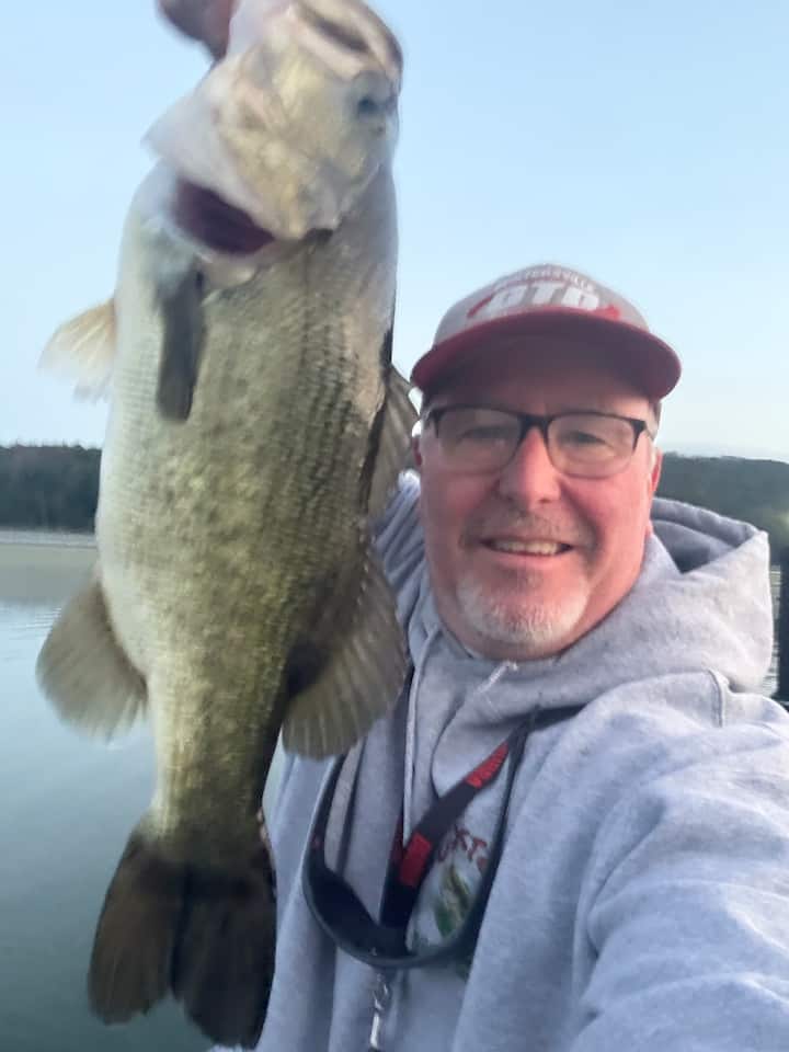 Любимото място за риболов на американските любители на костуровата риба – езерото Гънтерсвил