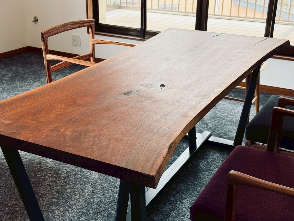 Make your own cutting board with a woodworker in Akita