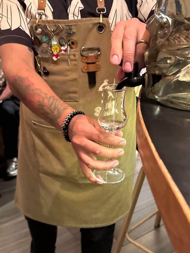 Among aromas and stills: Create your tequila and mezcal
