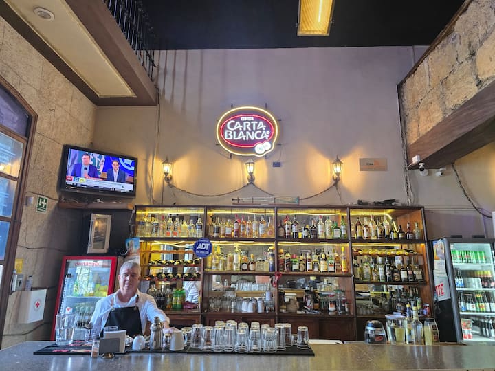 Bebe como Regio: Ruta de Cantinas y sus historias
