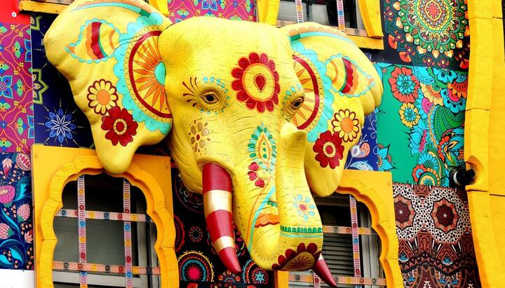 कॅम्डेन वॉकिंग टूर आणि कॅम्डेन मार्केट